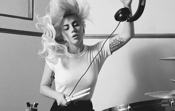 Picture photo, sticks, makeup, headphones, tattoo, t-shirt, hairstyle, blonde