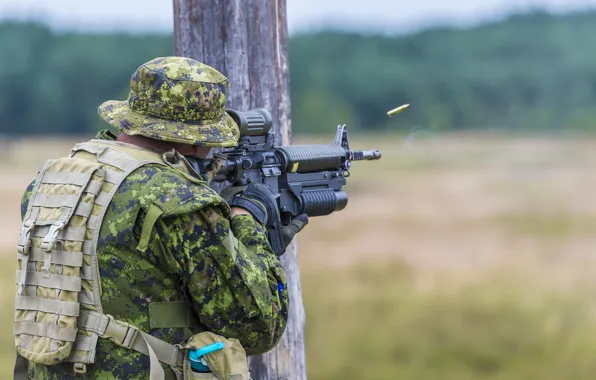 Weapons, soldiers, Canadian Army