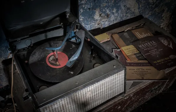 Music, vinyl, record player