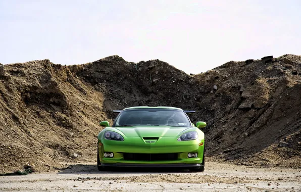 Picture Corvette, Chevrolet, GREEN, LAND, MOUND