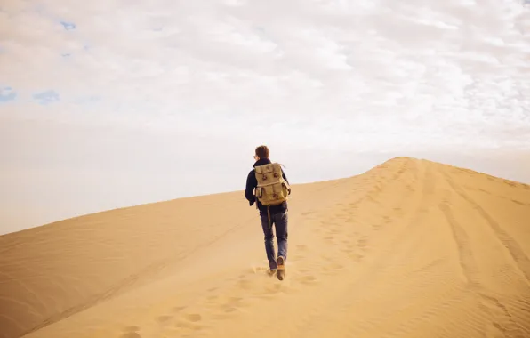 Picture sand, desert, guy, backpack, is