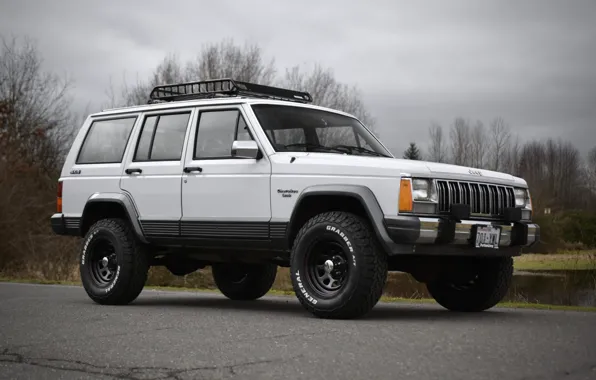 Watch This Jeep Cherokee XJ Get Washed for the First Time in a Decade