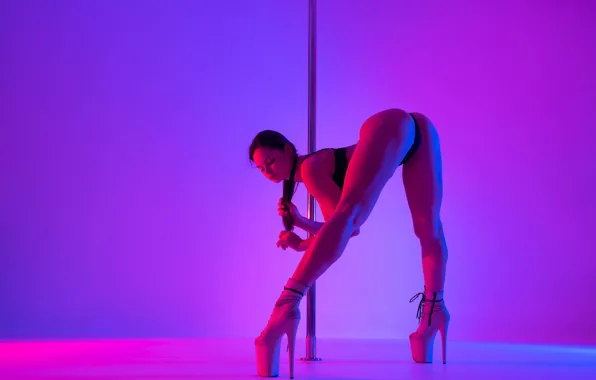 Ass, pose, background, model, panties, makeup, figure, brunette