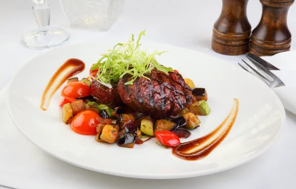 Medallion, vegetables, spices, veal