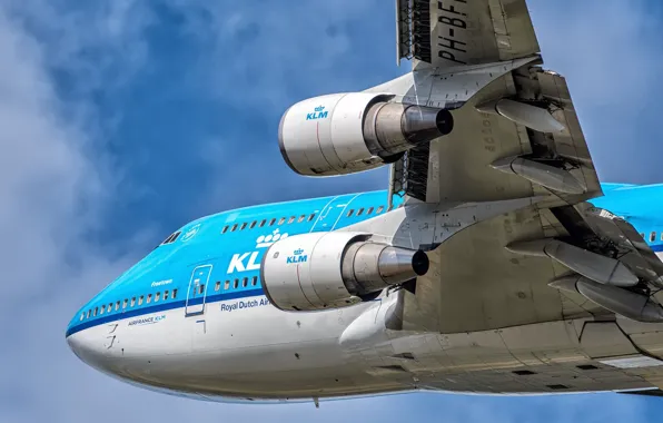 Picture The plane, Engine, Boeing, Airliner, Boeing 747, KLM, A passenger plane, Boeing 747-400