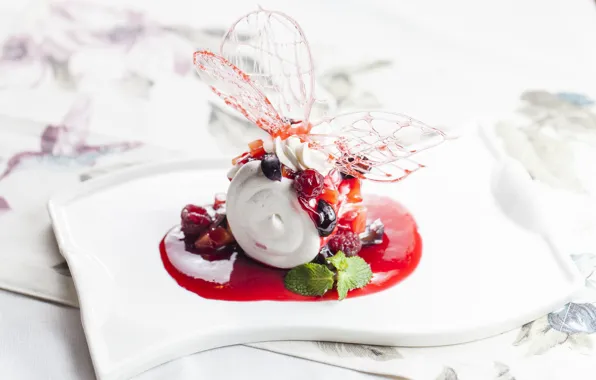 Berries, dessert, decor, meringue