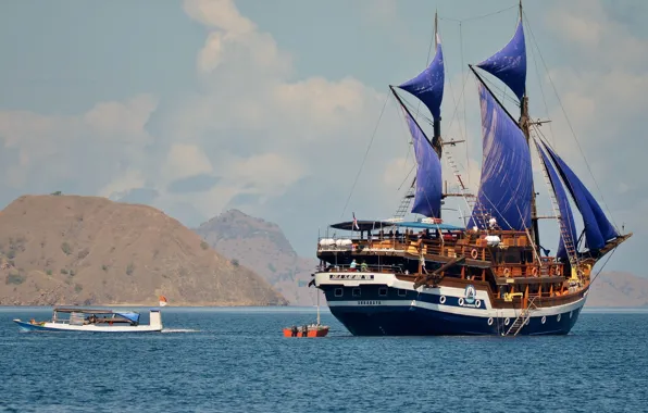 The ocean, ship, sailboat, Indonesia, cruise ship, Surabaya, Komodo, Sea Safari-VII