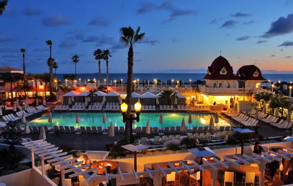 Palm trees, the ocean, pool, the hotel, pool, California, San Diego, area