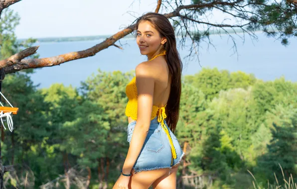 Model, Shorts, Knitted Top, Looking Over Shoulder, Foxy Alissa, Woman Outside