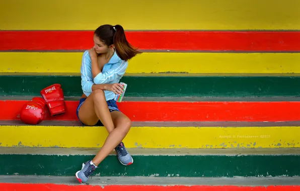 Pose, model, shorts, portrait, makeup, hairstyle, stage, shirt