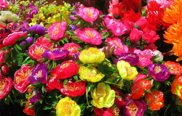Flowers, 2020, artificial flowers, Meduzanol ©