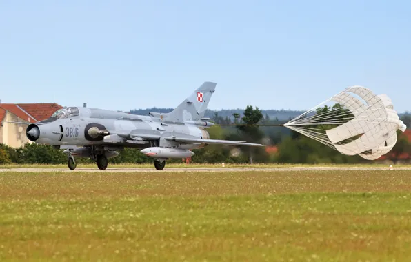 Landing, Fighter-bomber, Parachute, Chassis, Su-22, Sukhoi Su-22M4, Polish air force, Su-22M4