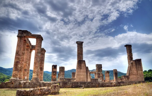 Picture Italy, columns, ruins, architecture, Sardinia, The Temple Of Antas