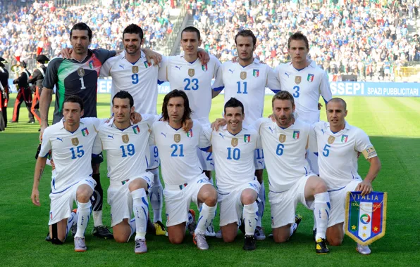 Picture football, serie a, the national team of Italy on football, italy national team