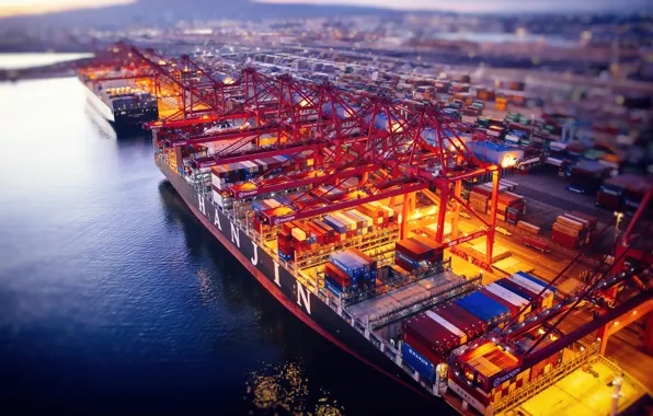 The evening, Port, The ship, A container ship, Cranes, Vessel, Hanjin, Container Ship