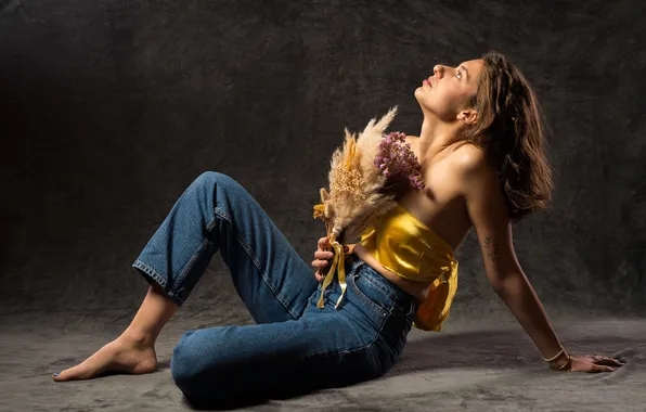 Mike, Jeans, Pose, Bouquet, Feet, Sitting, Talia