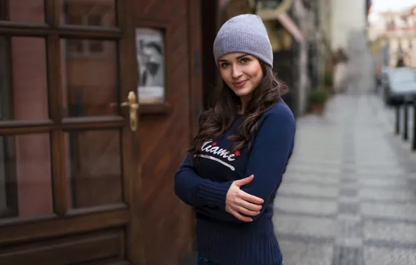 Smile, cap, sweater, Lucy, Robert Chrenka