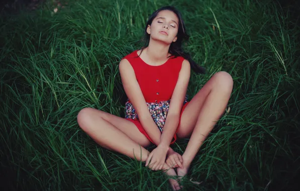 Grass, girl, My Nirri Hakanson