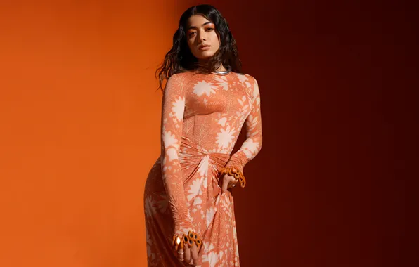 Dress, Ring, Makeup, Dress, Make Up, Monochromatic, Necklace, Indian actress