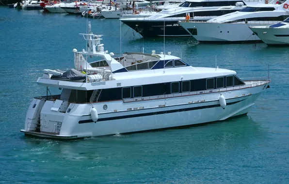Summer, yachts, pier