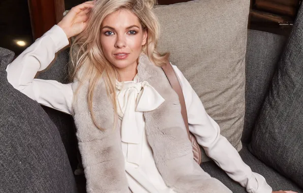 Picture look, pose, model, makeup, actress, singer, TV presenter, hair