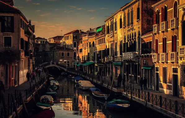 Bridge, Windows, home, boats, Italy, Venice, channel, balconies