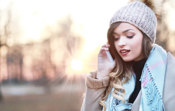 Girl, the sun, rays, hat, makeup, phone, brown hair, shawl