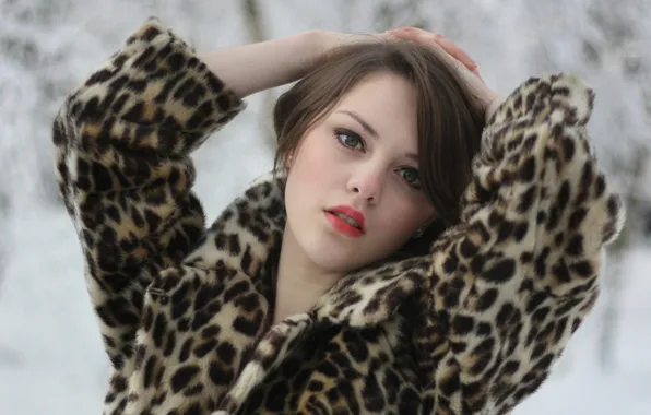 Portrait, makeup, fur, Imogen