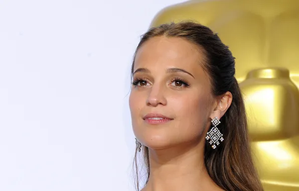 Earrings, actress, Sweden, the ceremony, Oscar, Alicia Vikander, Alicia Vikander