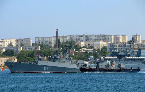 Ship, anti-submarine, small, Parade, The Black Sea Fleet, Suzdalets