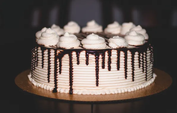 White, the dark background, curls, stains, cake, cream, chocolate, design