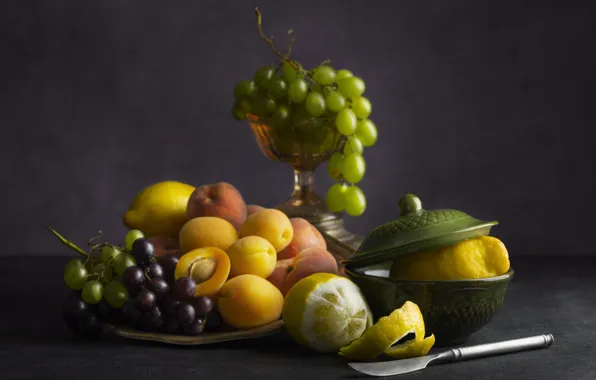 Table, grapes, knife, bowl, fruit, still life, grey background, peaches