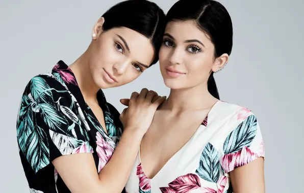 Download wallpaper girls, celebrity, sisters, Kylie Jenner, Kendall ...