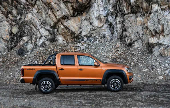 Volkswagen, pickup, Amarok, in profile, Canyon, 2019