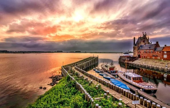 Picture sea, greens, the sky, yacht, pier, dawn