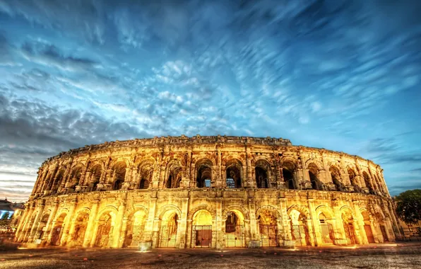 Picture ruins, France, Colosseum