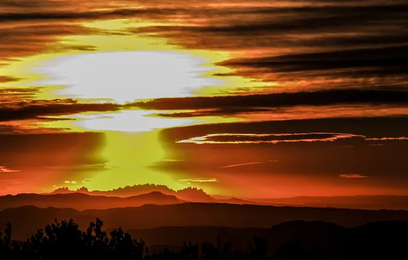 The sky, clouds, sunset, mountains, Spain, Catalonia, Montserrat