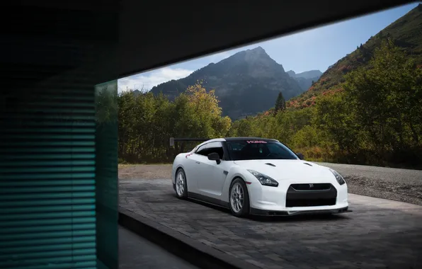Picture forest, white, the sky, mountains, nissan, white, Nissan, gtr