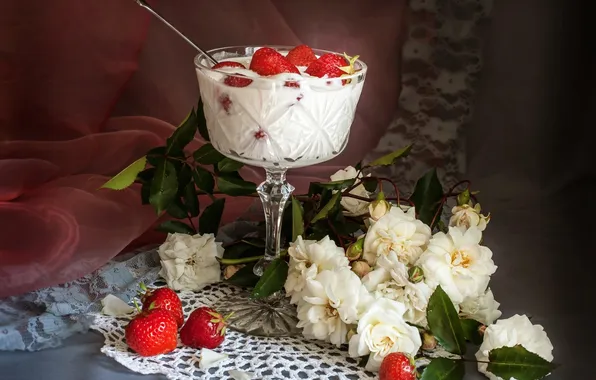 Roses, strawberry, dessert, yogurt