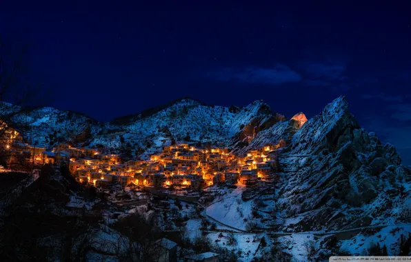 Picture winter, lights, building, home, Mountain, slope, top