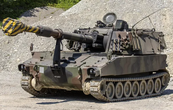 Installation, self-propelled, artillery, M109