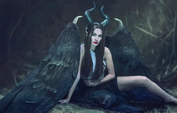 Picture girl, pose, wings, horns, cosplay, Cosplay, Maleficent, Malificent