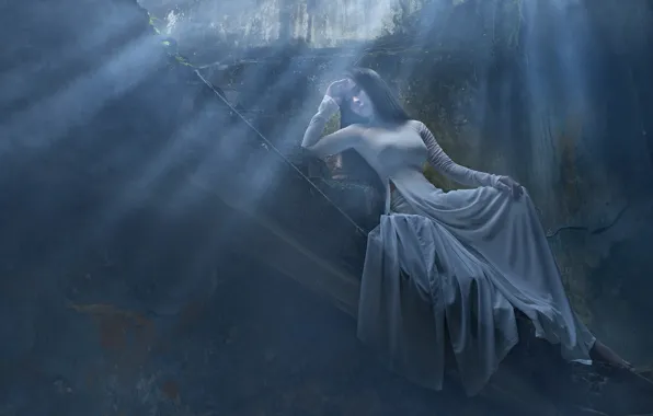 DRESS, RAYS, FOG, The RUINS