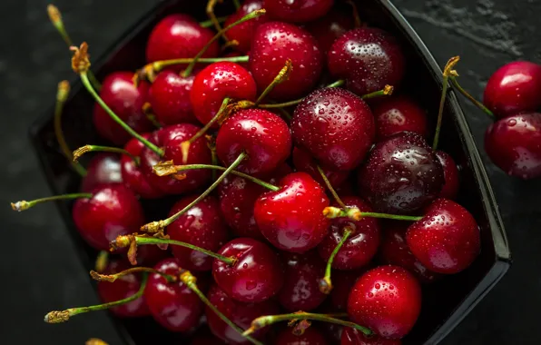 Drops, cherry, berries, the dark background, moisture, bowl, a lot, cherry