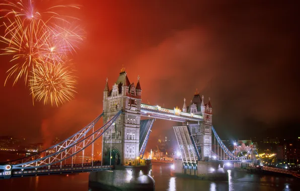 Picture bridge, the city, river, London, Fireworks