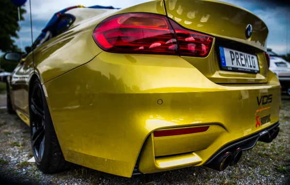 BMW, F82