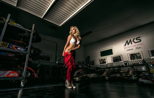 Red, pose, garage, makeup, shoes, figure, hairstyle, blonde