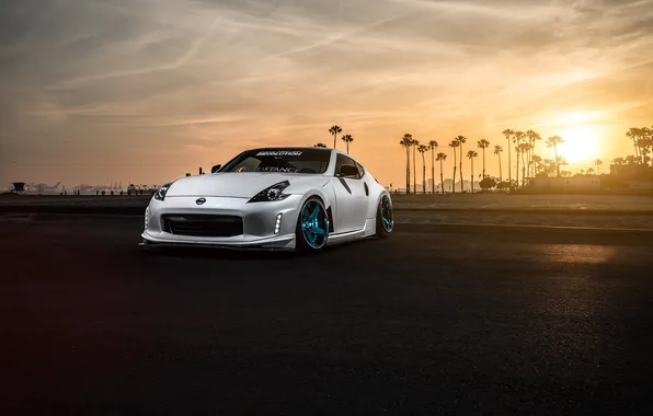 Picture Nissan, Front, Sunset, White, 370Z, Stance, Garage, Before