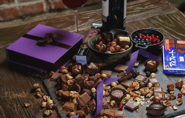 Picture berries, wine, chocolate, candy