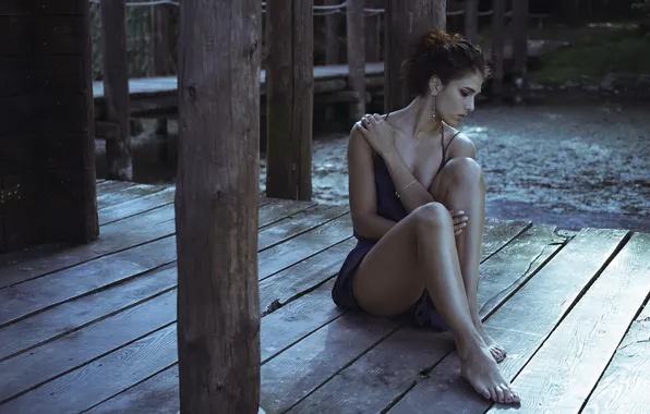 Picture girl, bridge, pose, Sara Morgan